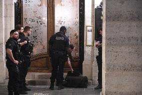 "Stop genocide in Gaza" onto the Paris 2024 Olympic cauldron - Activist arrested - Paris