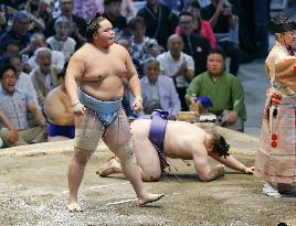 Sumo: Nagoya Grand Sumo Tournament