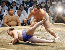 Sumo: Nagoya Grand Sumo Tournament