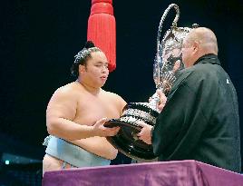 Sumo: Nagoya Grand Sumo Tournament