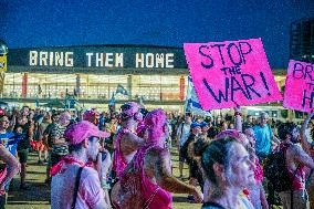 Israelis protest Against the War in Gaza - Tel Aviv