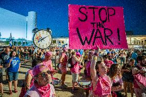 Israelis protest Against the War in Gaza - Tel Aviv