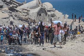 Humanitarian Aid Relief with Beginning of Airdrop Operations - Gaza