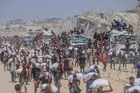 Humanitarian Aid Relief with Beginning of Airdrop Operations - Gaza