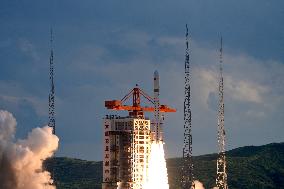 China successfully launched the new group of low Earth orbit satellites