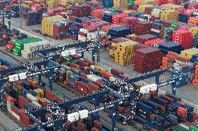 Ports Container Throughput in China Increases in H1 2025