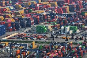 Ports Container Throughput in China Increases in H1 2025