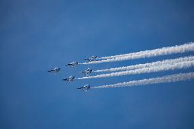 Blue Impulse exhibition flight (Osaka-Kansai Expo)