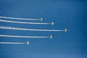 Blue Impulse exhibition flight (Osaka-Kansai Expo)