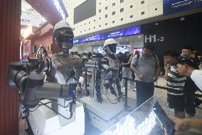 Robot Performance at 2025 WAIC in Shanghai