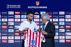 Atletico de Madrid's new player Alex Baena - Madrid