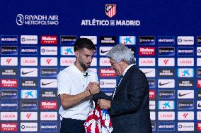 Atletico de Madrid's new player Alex Baena - Madrid