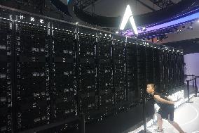 Huawei Ascend CloudMatrix 384