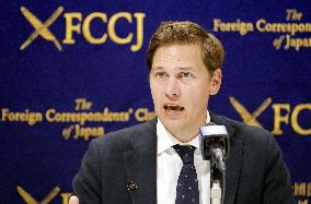 Nobel committee chair in Japan