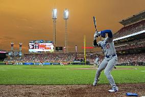 Baseball: Dodgers vs. Reds