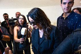 Rare Appearance Of Lebanese Singer Fayrouz At Her Son’s Funeral - Bikfaya