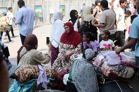 Hundreds of Sudanese Depart Cairo on Train Journey Back Home - Egypt