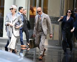Meryl Streep and Anne Hathaway On Set of The Devil Wears Prada 2 - NYC