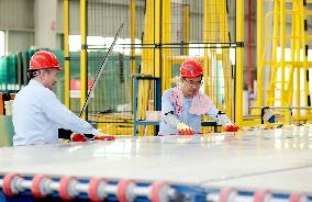 Glass Manufacturing in Suqian