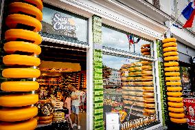 A Cheese Shop - Gouda