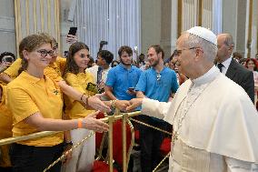 Pope Leo XIV Meets Young Catechumens And Neophytes From France - Vatican