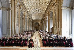 Pope Leo XIV Meets Young Catechumens And Neophytes From France - Vatican