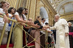 Pope Leo XIV Meets Young Catechumens And Neophytes From France - Vatican