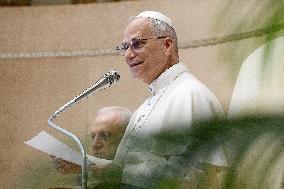 Pope Leo XIV Meets Young Catechumens And Neophytes From France - Vatican