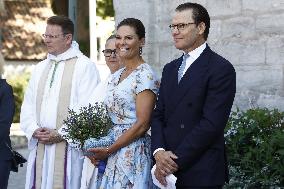 CROWN PRINCESS COUPLE VISBY CATHEDRAL