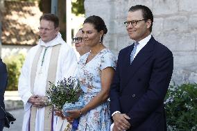 CROWN PRINCESS COUPLE VISBY CATHEDRAL