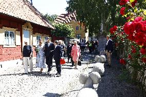 CROWN PRINCESS COUPLE VISBY CATHEDRAL