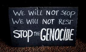 A Vigil In Front Of Foreign Ministry Against Starving Gaza - The Hague