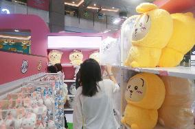 Chiikawa Miniso's Pop-up Shop in Shanghai