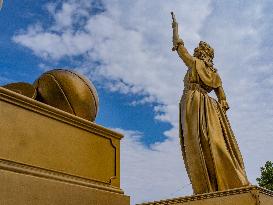 Illustrious Women of the Olympic Games 2024 bd de La Chapelle - Paris