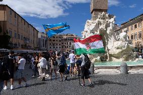 Young Pilgrims Gather at Piazza Navona for 2025 Youth Jubilee - Rome