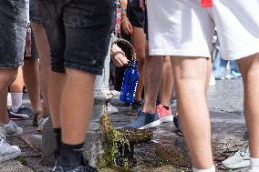Young Pilgrims Gather at Piazza Navona for 2025 Youth Jubilee - Rome