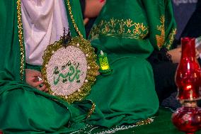 Pilgrims March for Lady Ruqayyah in Karbala