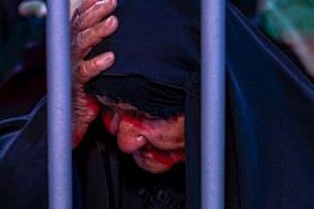 Pilgrims March for Lady Ruqayyah in Karbala