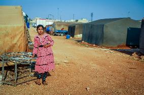 Scorching Heat Torments Displaced Families - Syria