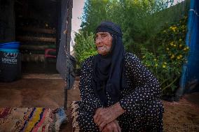 Scorching Heat Torments Displaced Families - Syria