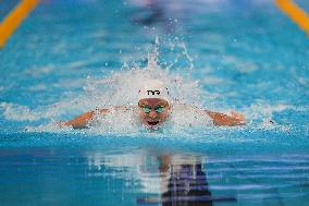 Leon Marchand Breaks 200 Medley Record at Swimming World Championships - Singapore