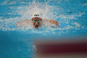 Leon Marchand Breaks 200 Medley Record at Swimming World Championships - Singapore
