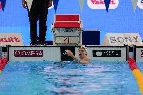 Leon Marchand Breaks 200 Medley Record at Swimming World Championships - Singapore