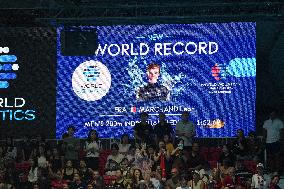 Leon Marchand Breaks 200 Medley Record at Swimming World Championships - Singapore