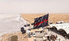 Pilgrims Begin Forty Day Trek to Karbala - Iraq