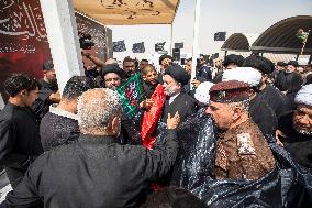 Pilgrims Begin Forty Day Trek to Karbala - Iraq