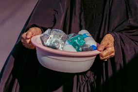Pilgrims Begin Forty Day Trek to Karbala - Iraq