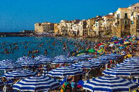 Illustration - Surtourisme