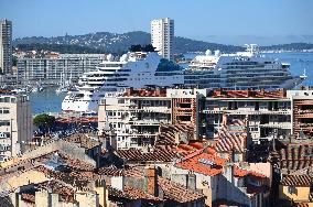 Illustration - Surtourisme