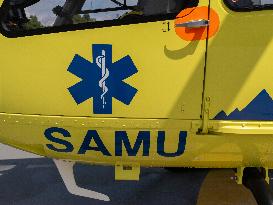 Health and Transport Ministers Visit the SAMU 94 Heliport - Creteil